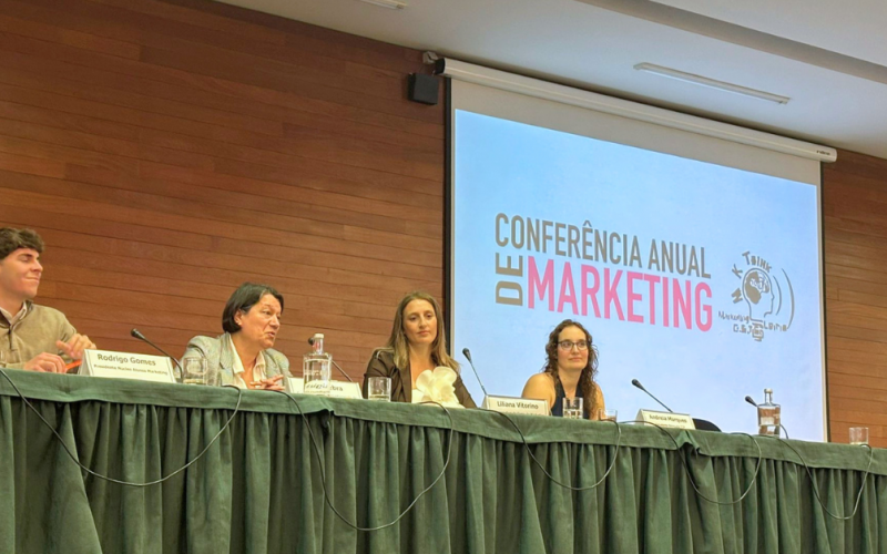 Painel de oradores na Conferência Anual de Marketing da ESTG.
